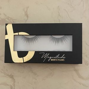 Tori Belle 9-5 lashes - NEW